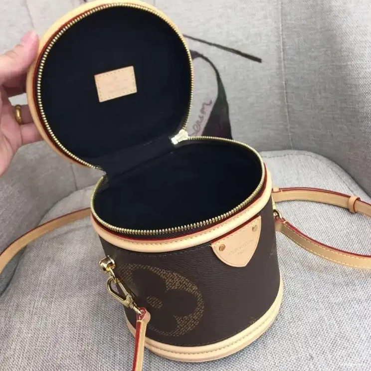 Fashionreps Bags LV 19B570324 0814